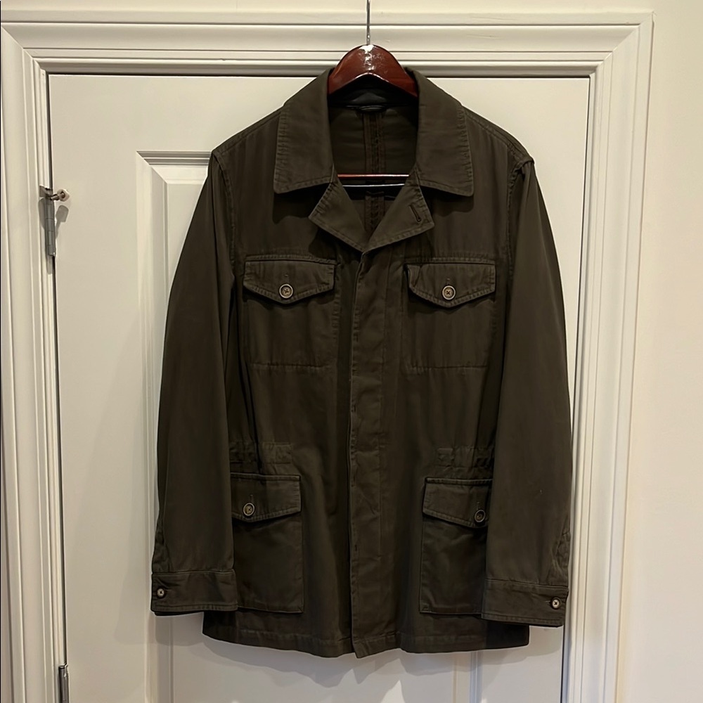 Men’s casual 4 pocket jacket.